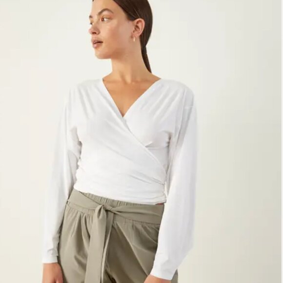 ADAY That's A Wrap Top Convertible Travel Shirt Blouse | Cream | S/M - Picture 2 of 16